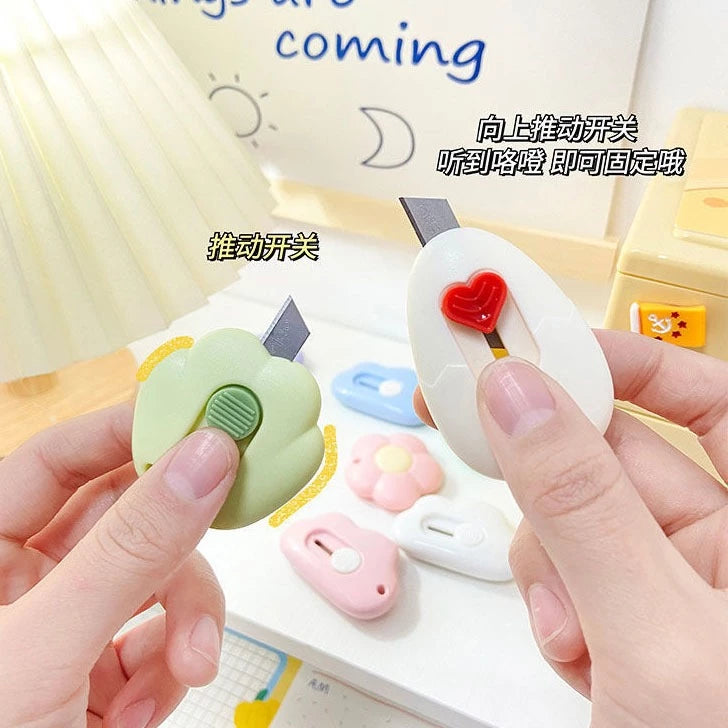 High Quality Cute Cat Paw Shaped Mini Paper Cutter