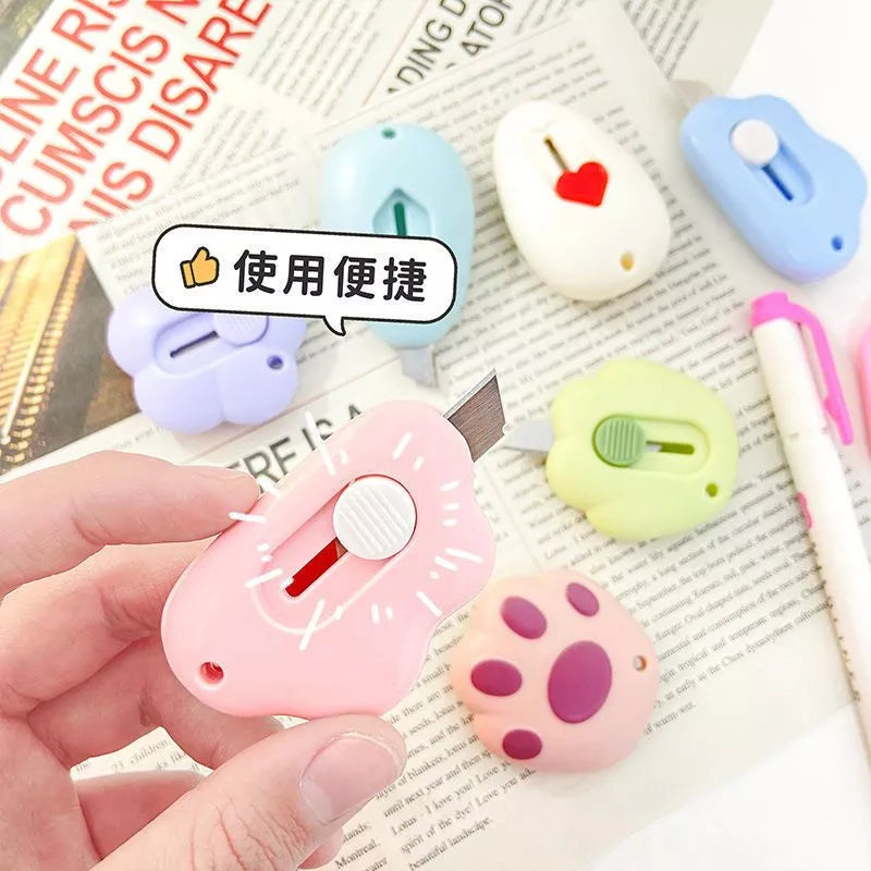 High Quality Cute Cat Paw Shaped Mini Paper Cutter